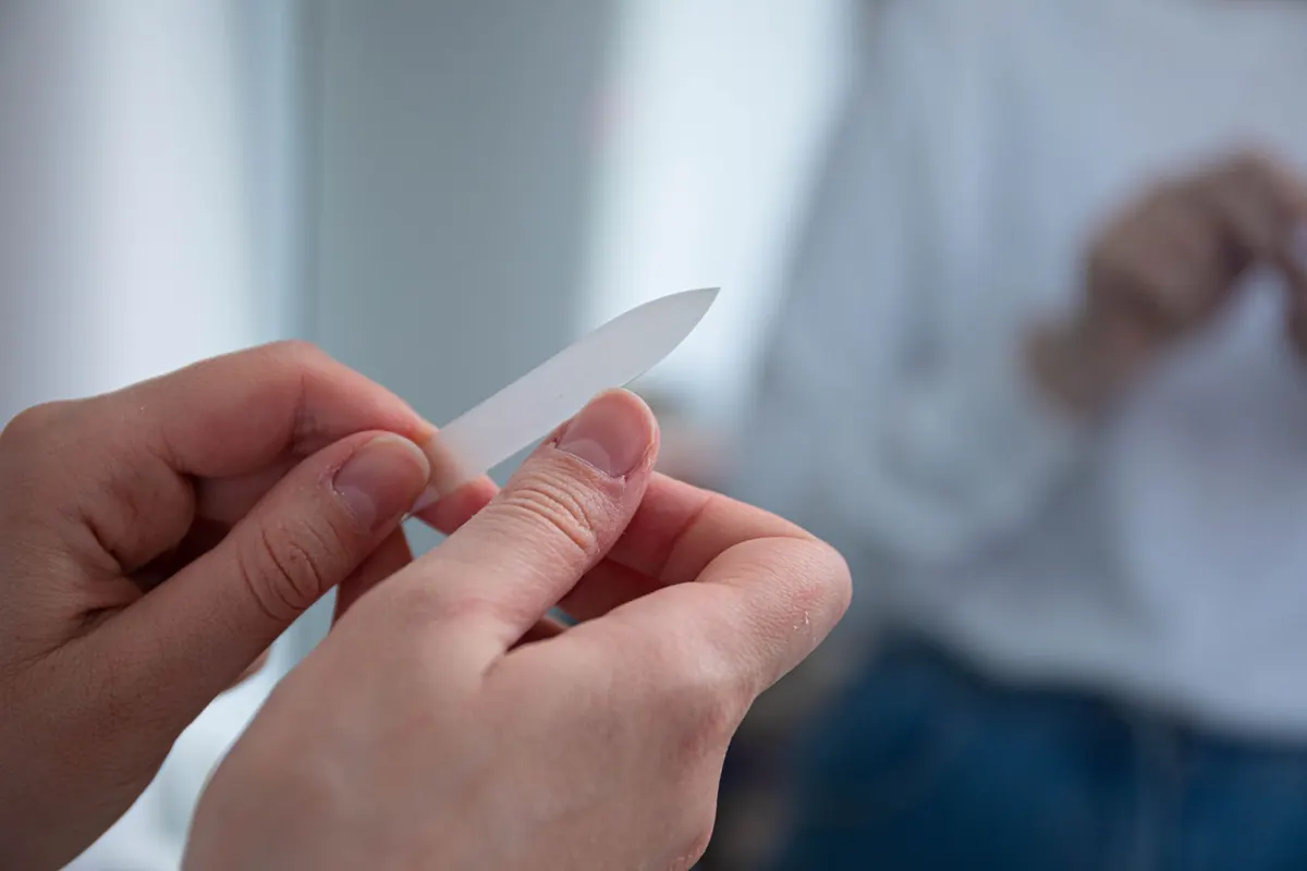 Nail Recovery Checklist After Acrylics: How to Strengthen Weak Nails